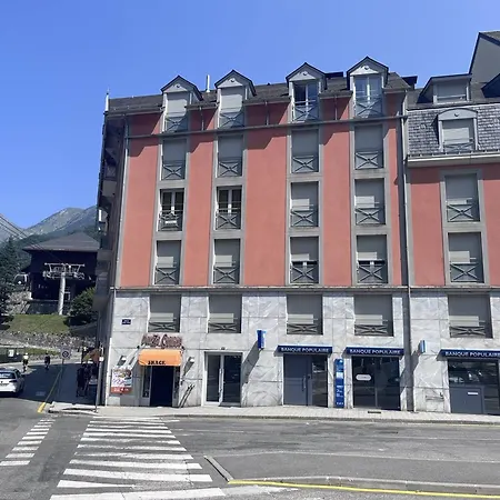 Apartment Cosy Avec Et Alcove, Proche Des Commodites - Fr-1-812-80